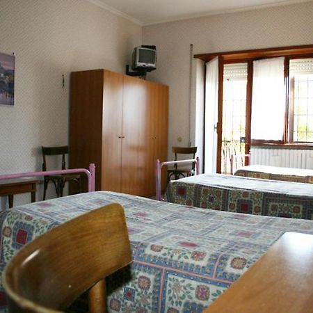 Albergo Anna تْشامبينو الغرفة الصورة