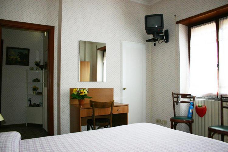 Albergo Anna تْشامبينو الغرفة الصورة